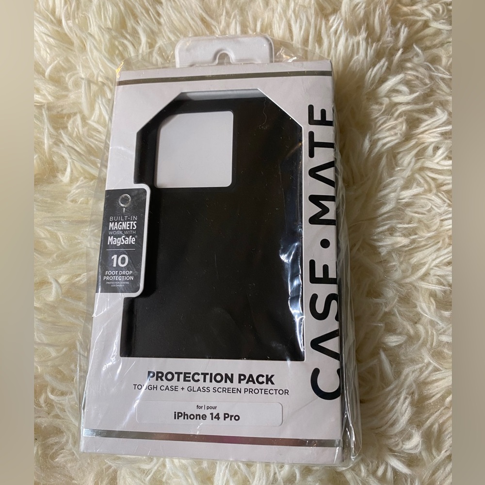 Case-Mate IPhone 14 Pro Max Case with built in magnets NEW in package- Black